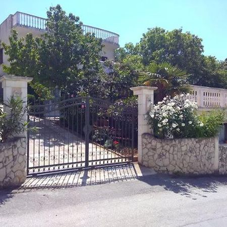 Villa Caroline Trogir Bagian luar foto