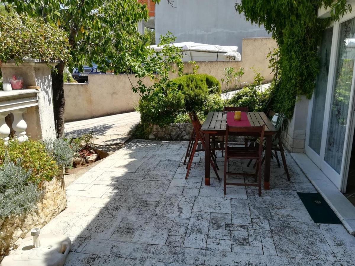 Villa Caroline Trogir Bagian luar foto