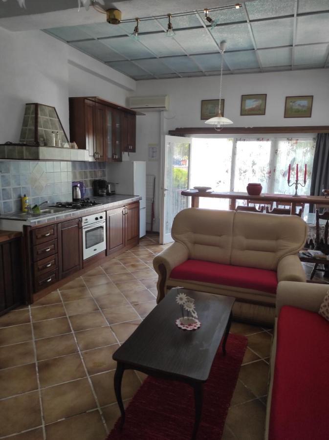 Villa Caroline Trogir Bagian luar foto